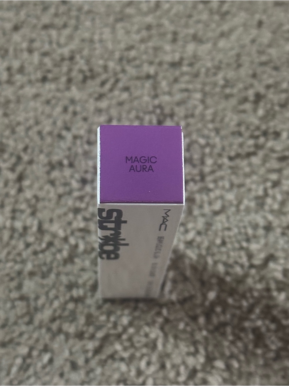 NEW Mac Strobe Blush Magic Aura - Picture 2 of 3